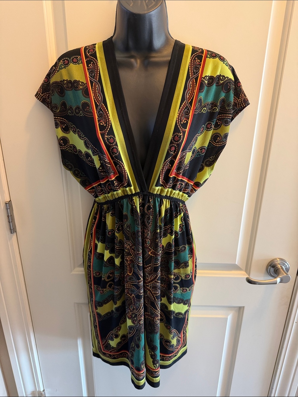 Olivia Matthew’s Green Patterned V-Neck Women’s Dress